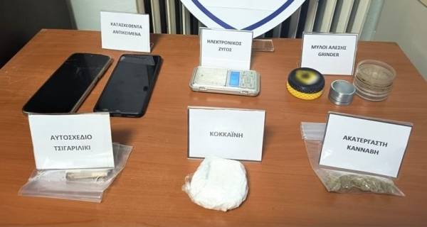 Αλεξανδρούπολη: βρήκαν τα ναρκωτικά με τη βοήθεια του αστυνομικού σκύλου – 13 συλλήψεις για ίδιες υποθέσεις σε όλη την ΑΜΘ Αλεξανδρούπολη: βρήκαν τα ναρκωτικά με τη βοήθεια του αστυνομικού σκύλου – 13 συλλήψεις για ίδιες υποθέσεις σε όλη την ΑΜΘ