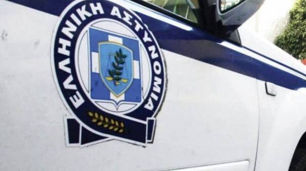 Θράκη: συνελήφθησαν δύο άτομα με 25 όπλα στο πορτ-μπαγκάζ – προορίζονταν για εγκληματικές ομάδες στην Τουρκία Θράκη: συνελήφθησαν δύο άτομα με 25 όπλα στο πορτ-μπαγκάζ – προορίζονταν για εγκληματικές ομάδες στην Τουρκία