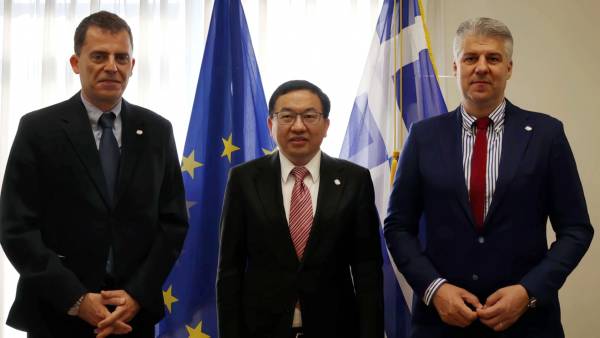 ΠΑΜΘ: «ενίσχυση εμπορικών, οικονομικών, τουριστικών και πολιτιστικών σχέσεων με την Κίνα» ΠΑΜΘ: «ενίσχυση εμπορικών, οικονομικών, τουριστικών και πολιτιστικών σχέσεων με την Κίνα»